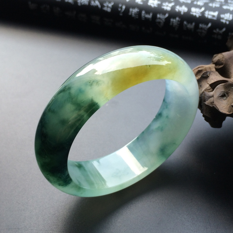 （超值推荐）冰种飘花略带黄翡贵妃镯（54.1mm-49mm）