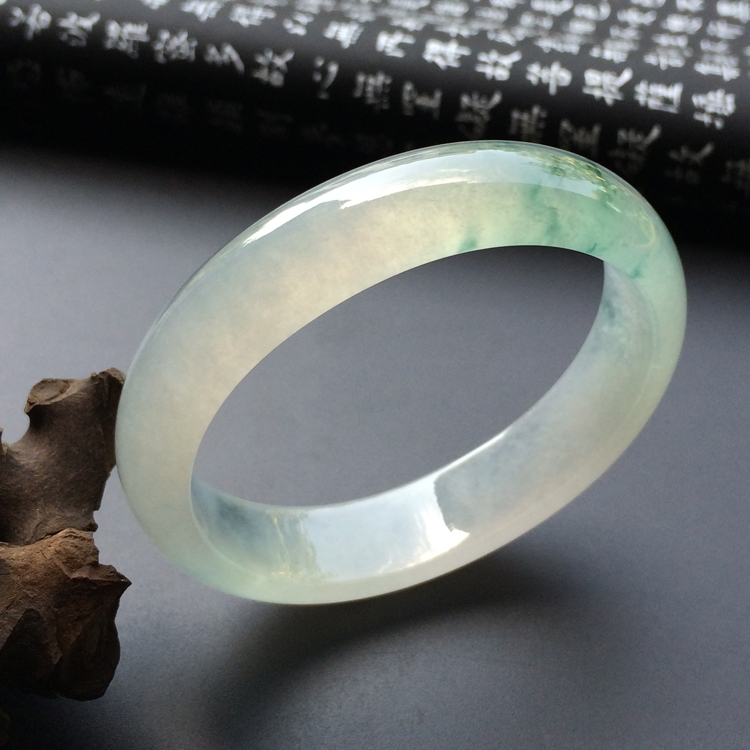 （超值推荐）冰种飘花贵妃镯（53mm-48mm）