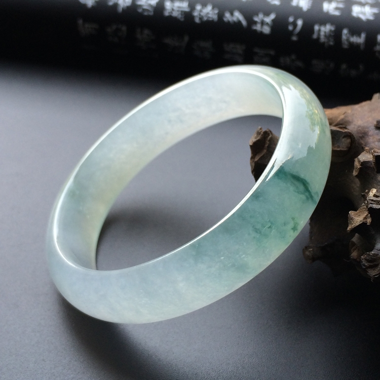 （超值推荐）冰种飘花贵妃镯（53mm-48mm）