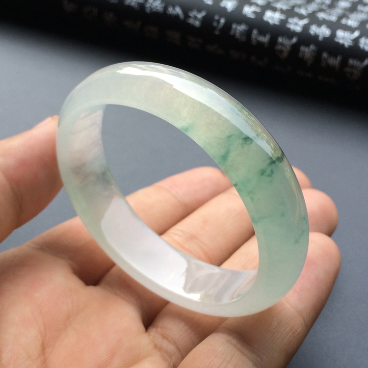 （超值推荐）冰种飘花贵妃镯（53mm-48mm）