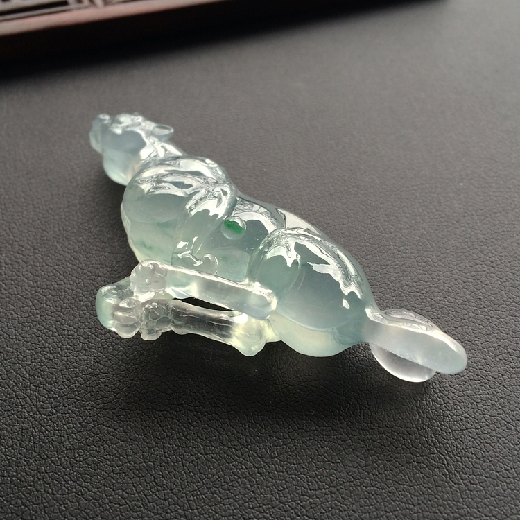 (超值推荐)冰玻种略飘花猎豹挂件
