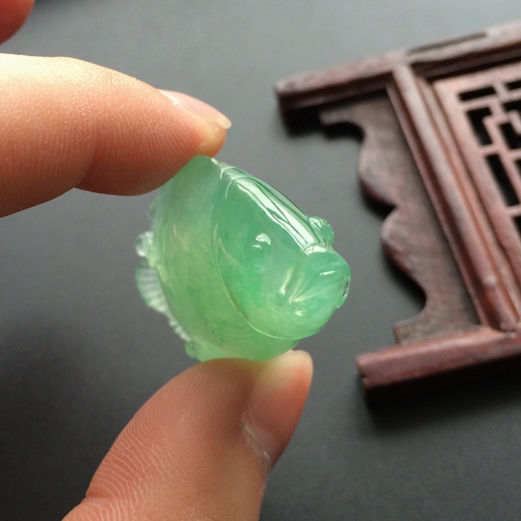 (超值推荐)冰种绿晴水年年有余挂件