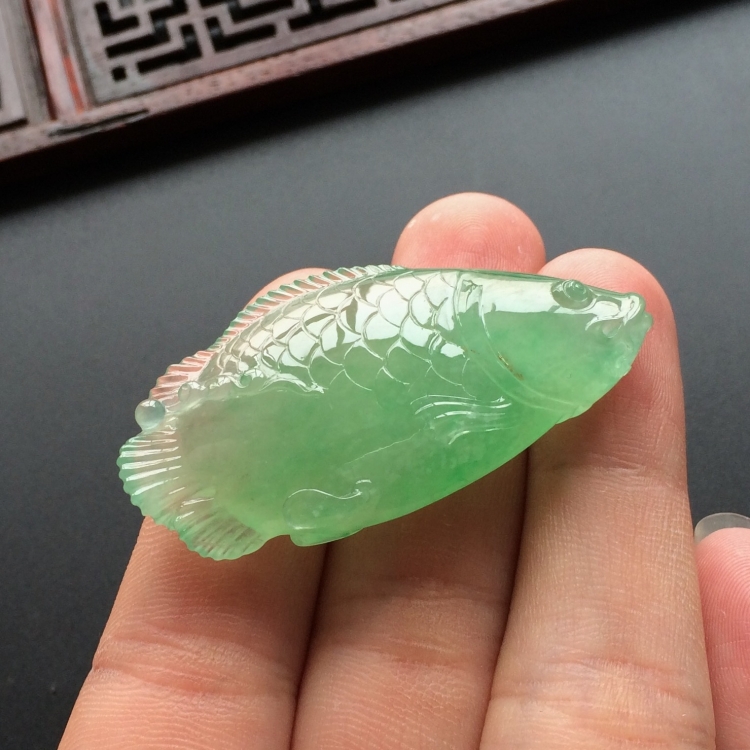 (超值推荐)冰种绿晴水年年有余挂件