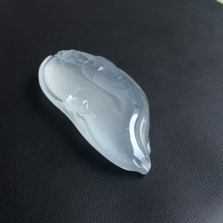 (超值推荐)冰玻种淡晴水观音挂件