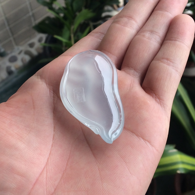 (超值推荐)冰玻种淡晴水观音挂件