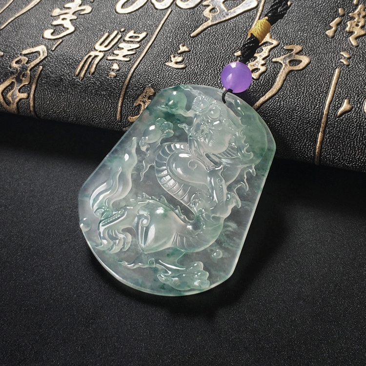 (超值推荐)玻璃种飘花龙牌挂件