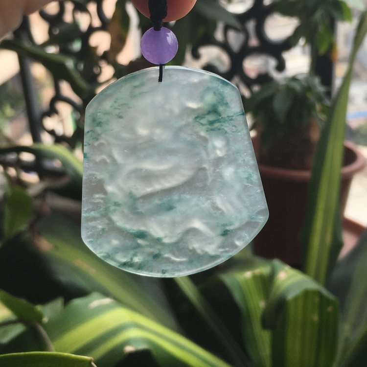 (超值推荐)玻璃种飘花龙牌挂件