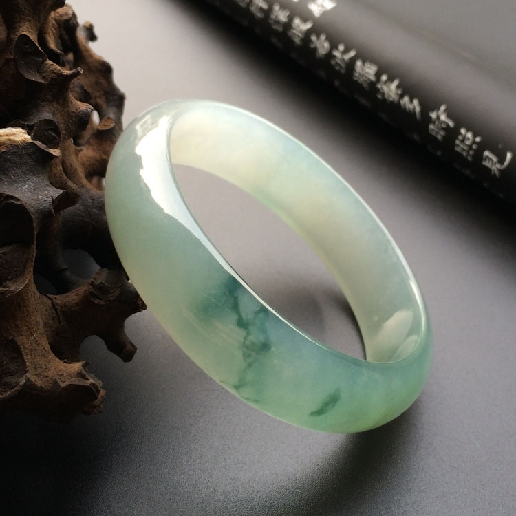 （超值推荐）冰种飘花贵妃镯（55.5mm-49.5mm）