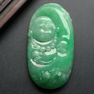 糯冰种飘翠纳福挂件