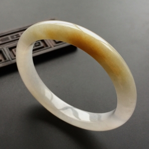 (超值推荐)糯冰种黄翡贵妃镯(51.5mm-45mm)