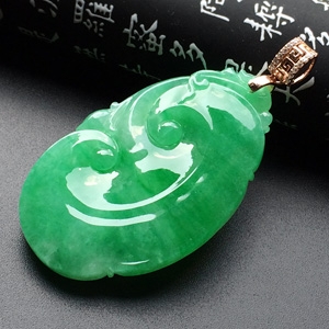 糯冰种翠色如意挂件