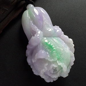 （超值推荐）糯冰种春带彩白菜挂件/手玩件