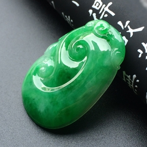 (超值推荐)糯冰种翠色如意挂件