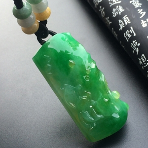 （超值推荐）糯冰种黄加绿蝶恋花挂件