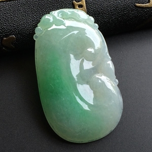 糯冰种绿晴水如意挂件