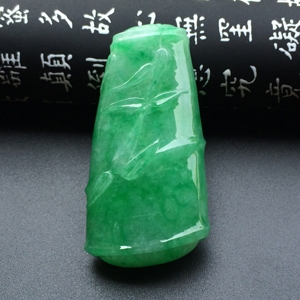 糯冰种翠色节节高挂件