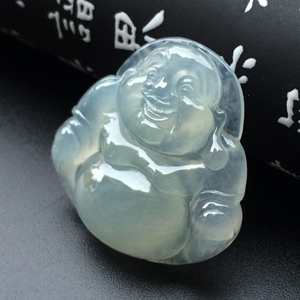 冰种淡晴水玉佛挂件