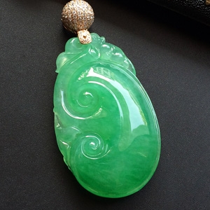 （超值推荐）糯冰种翠色如意挂件