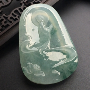 冰种飘花朝圣挂件