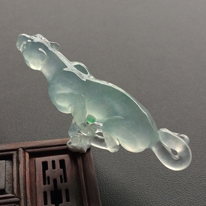 (超值推荐)冰玻种略飘花猎豹挂件