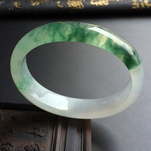 （超值推荐）冰种飘花贵妃镯（56.5mm-46.4mm）