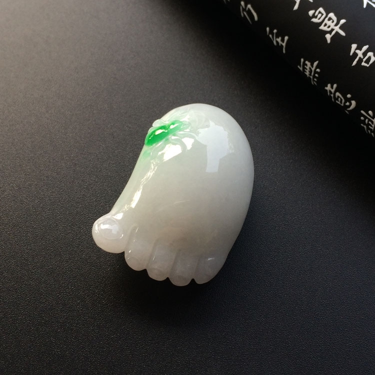 糯冰种飘翠知足常乐挂件