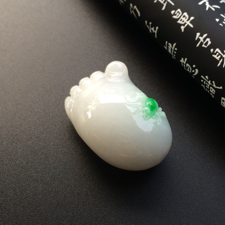 糯冰种飘翠知足常乐挂件