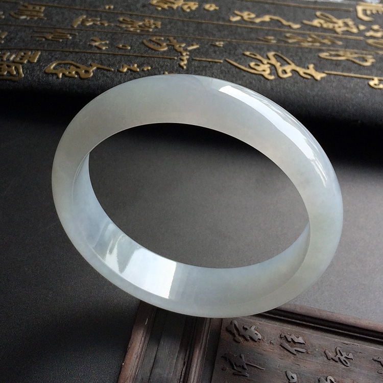 （超值推荐）糯冰种晴水手镯（59mm）