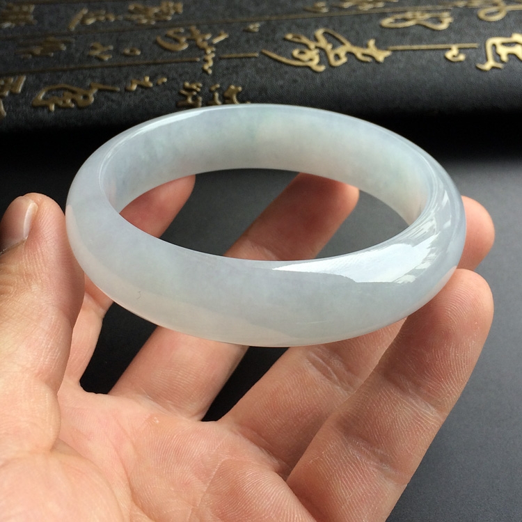 （超值推荐）糯冰种晴水手镯（59mm）