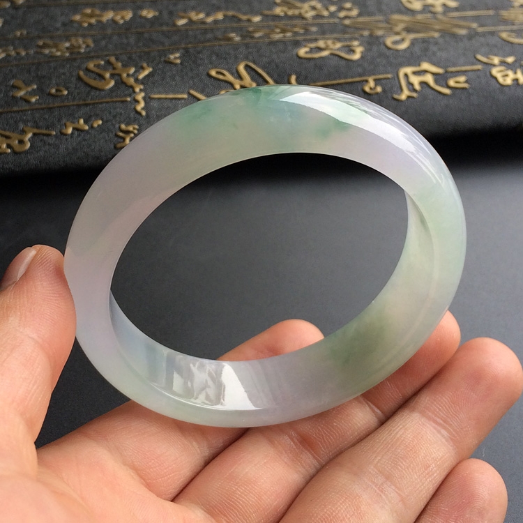 （超值推荐）冰种淡紫罗兰飘花手镯（58mm）