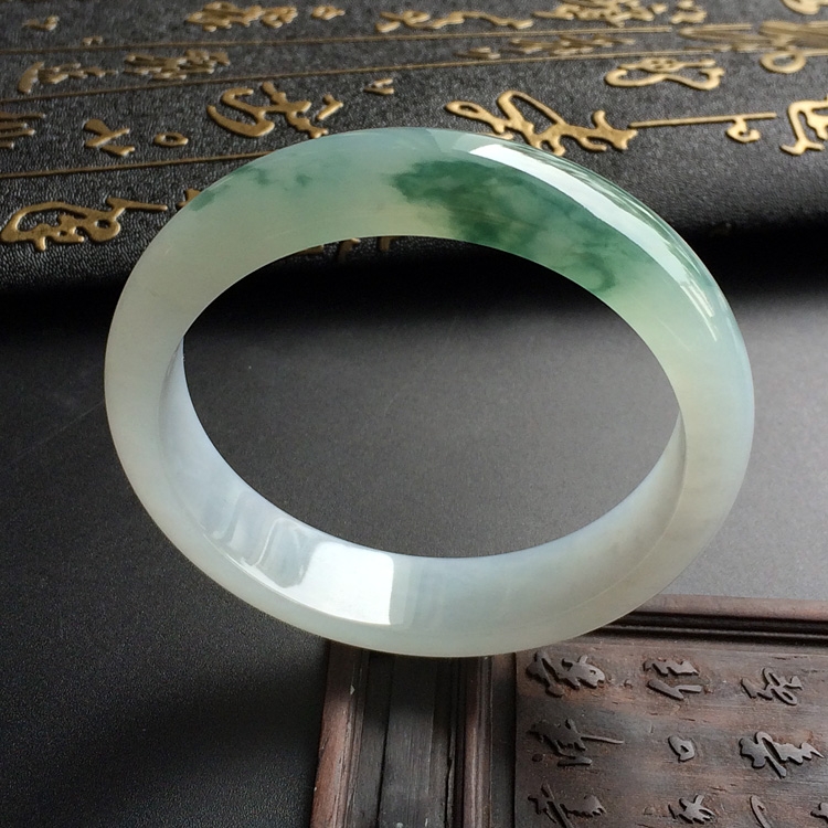 （超值推荐）糯冰种飘花手镯（57mm）