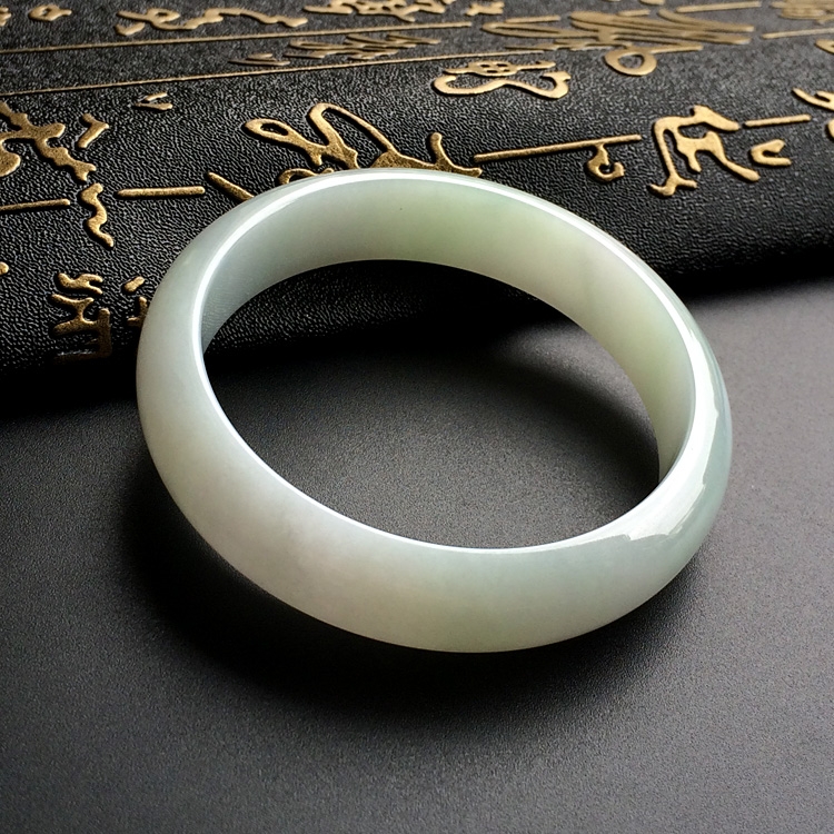 （超值推荐）糯冰种晴水手镯（55mm）