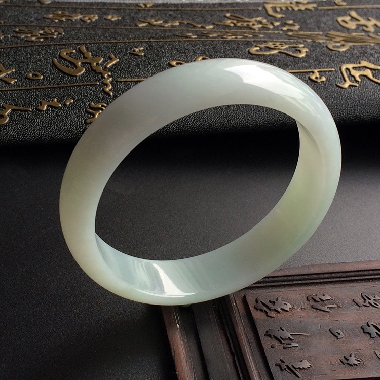 （超值推荐）糯冰种晴水手镯（55mm）