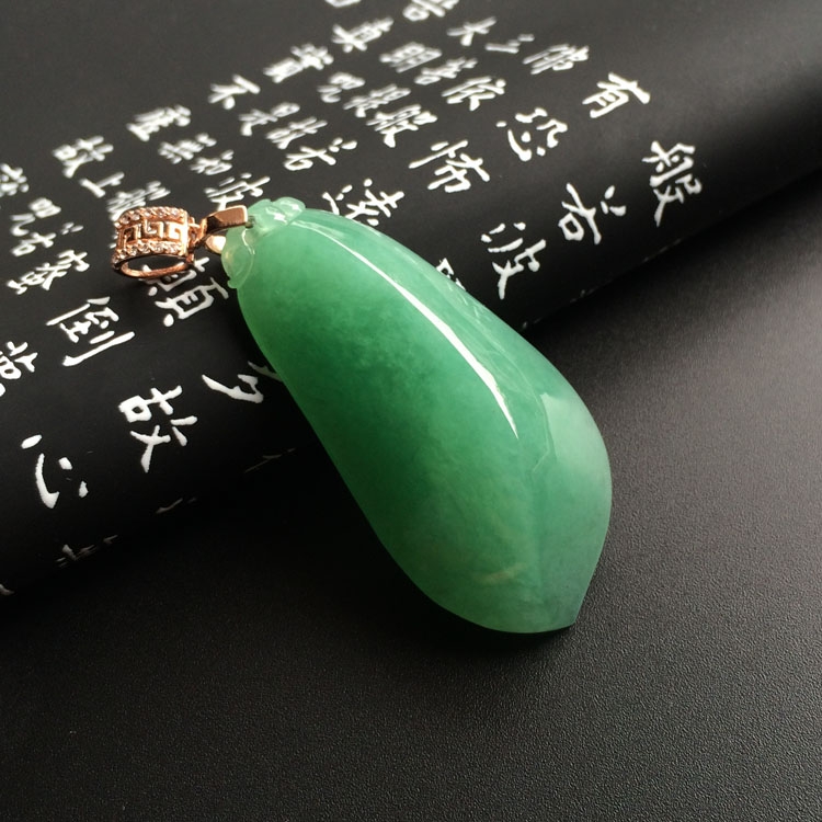 (超值推荐)糯冰种绿晴水福瓜挂件