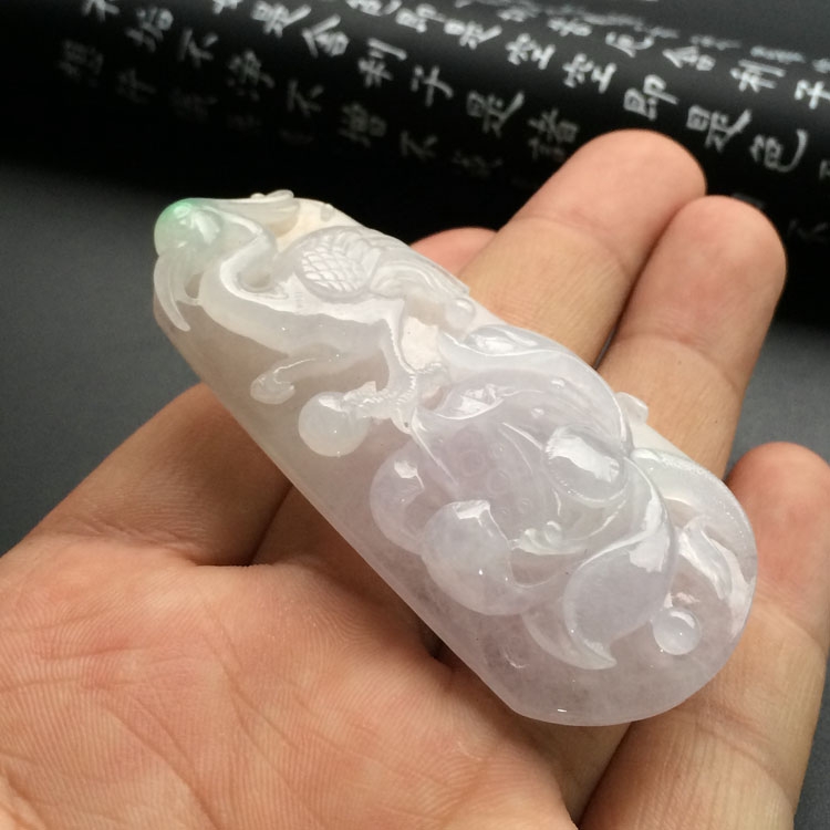 糯冰种略飘翠一路连科挂件