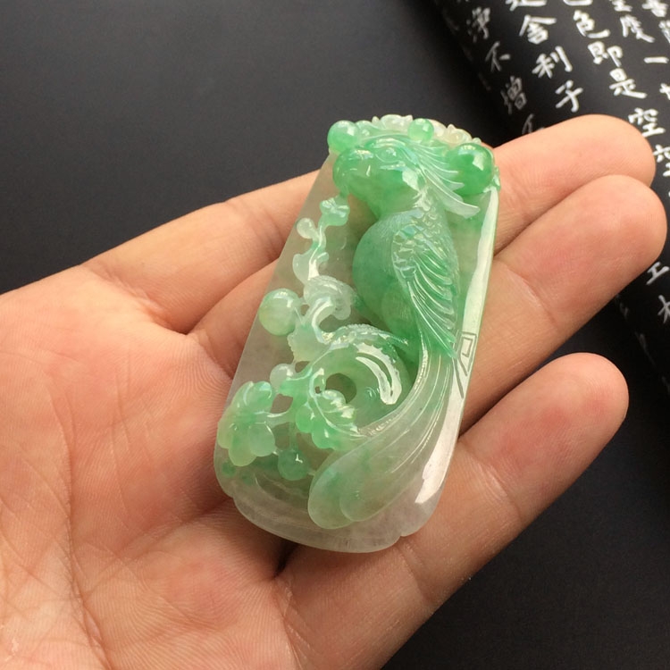 (超值推荐)糯冰种飘翠英明神武挂件