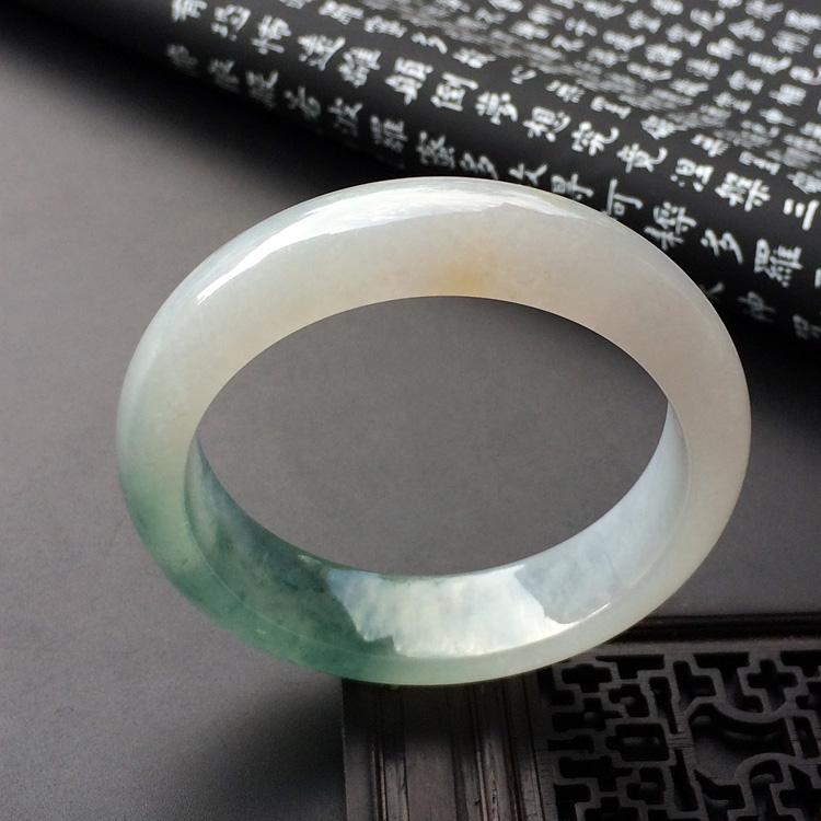 (超值推荐)冰种飘花手镯(54.5mm)