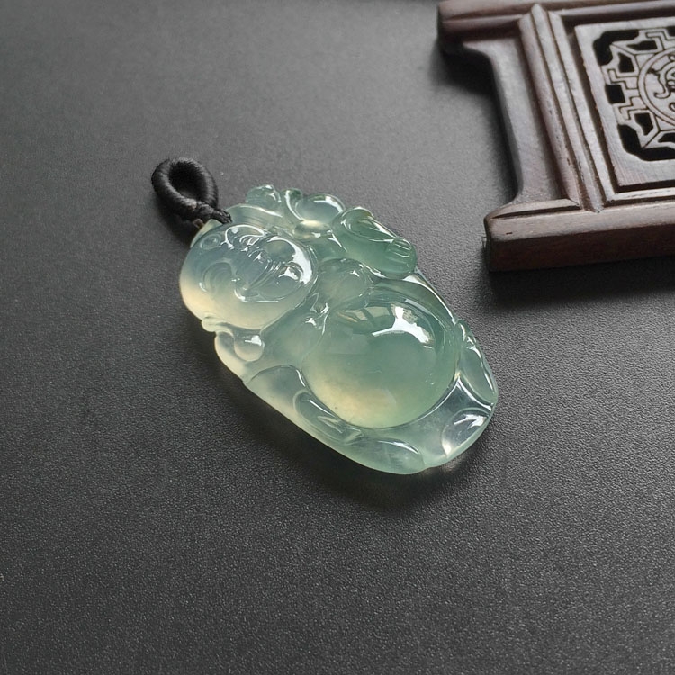 （超值推荐）冰种晴水略飘花站佛挂件