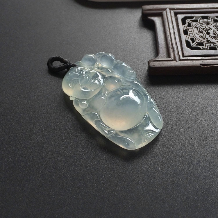 （超值推荐）冰种淡晴水站佛挂件