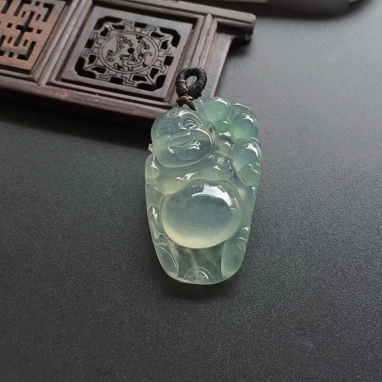 （超值推荐）冰种晴水略飘花站佛挂件