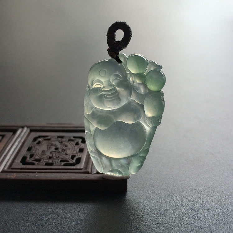 （超值推荐）冰种晴水略飘花站佛挂件