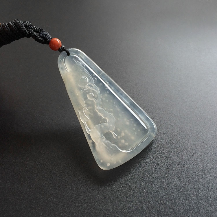 （超值推荐）冰种淡晴水寒梅傲雪挂件