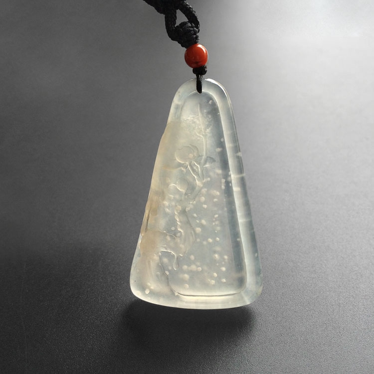 （超值推荐）冰种淡晴水寒梅傲雪挂件