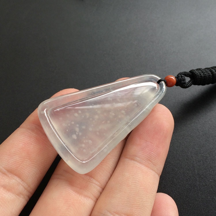 （超值推荐）冰种淡晴水寒梅傲雪挂件