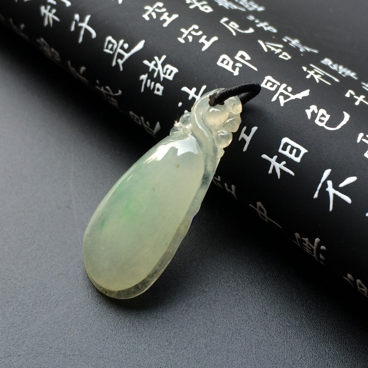 冰种晴水龙行如意挂件