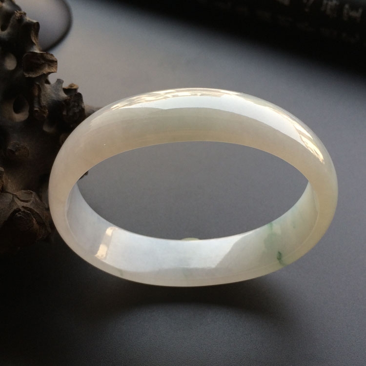 糯冰种飘花贵妃镯（54.1mm-44.7mm）