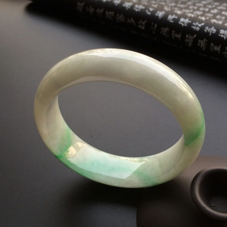 （超值推荐）糯冰种飘翠手镯（58.4mm）