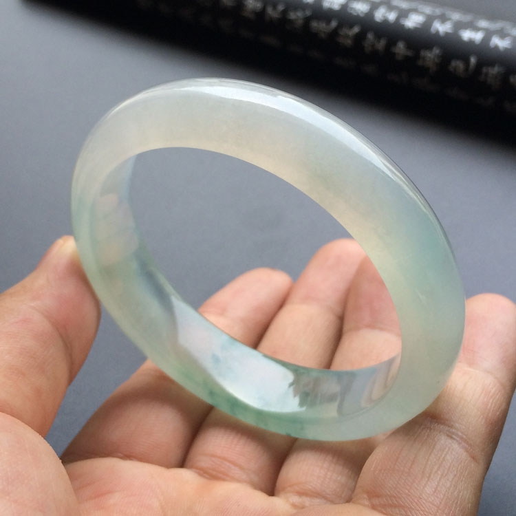 （超值推荐）冰种飘花手镯（57.5mm）