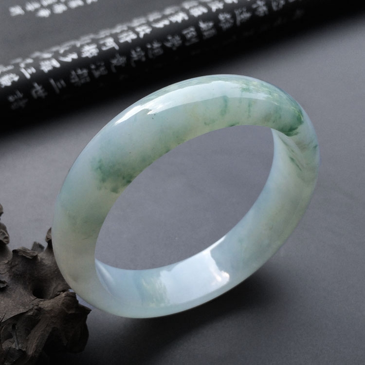 糯冰种飘花手镯(60.2mm)