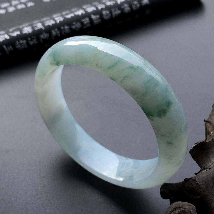 糯冰种飘花手镯(60.2mm)